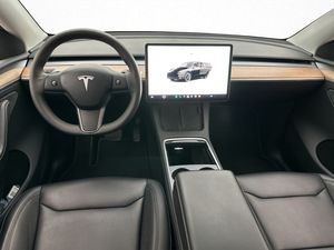 Tesla Model Y bild 14