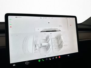 Tesla Model Y bild 23