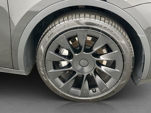 Tesla Model Y bild 34