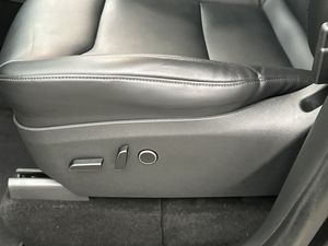 Tesla Model Y bild 29