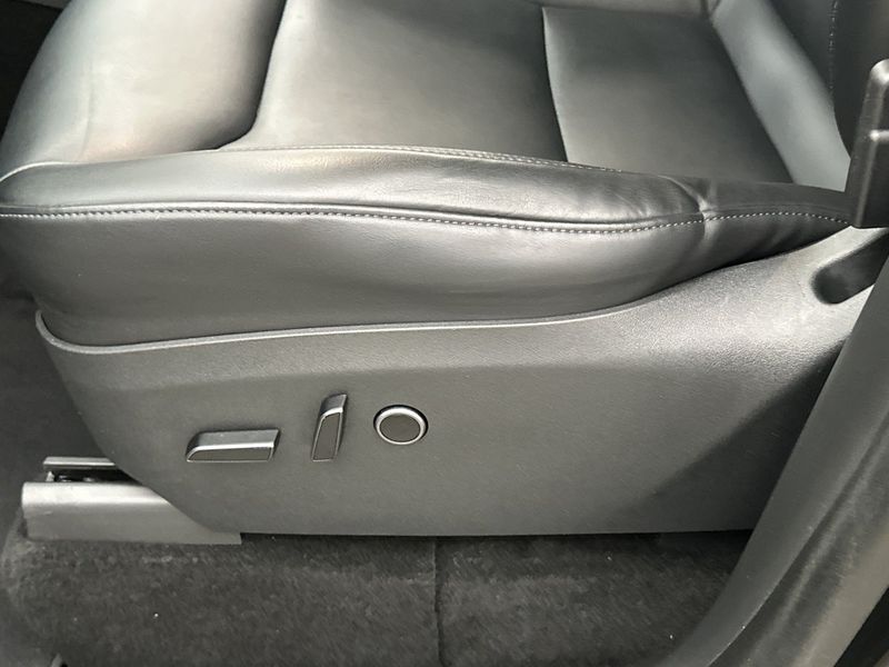 Tesla Model Y bild 29