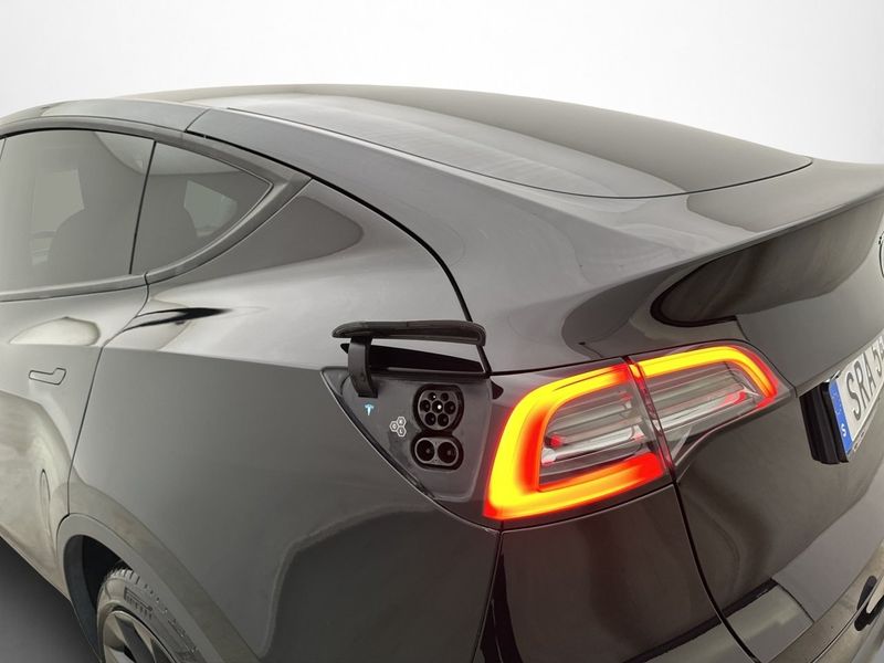 Tesla Model Y bild 30
