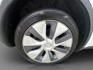 Tesla Model Y bild 35