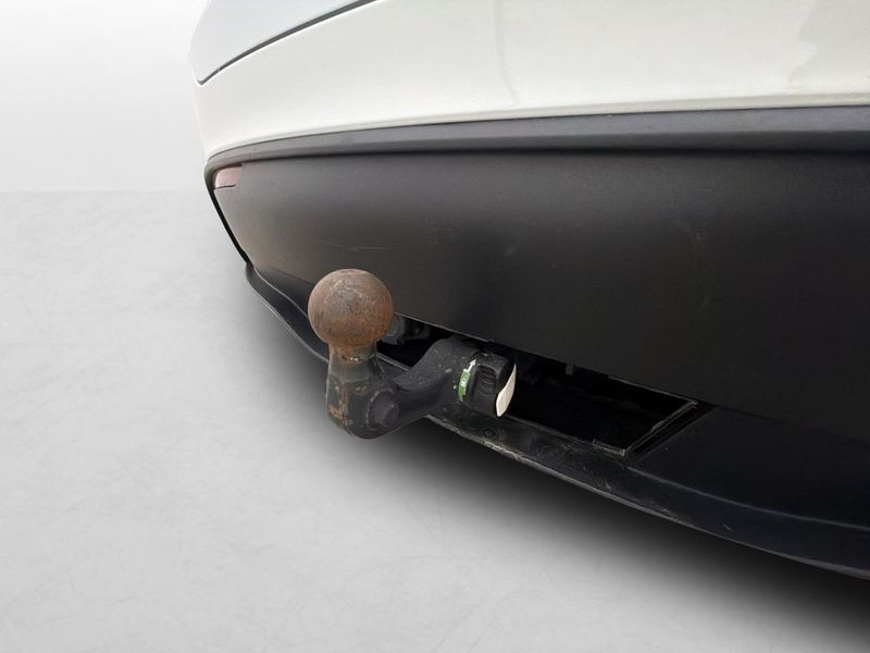 Tesla Model Y bild 9