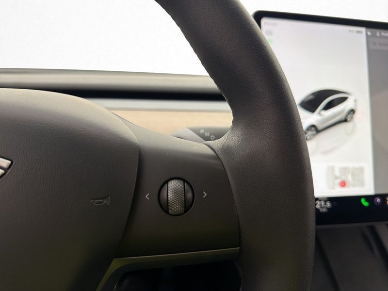 Tesla Model Y bild 20