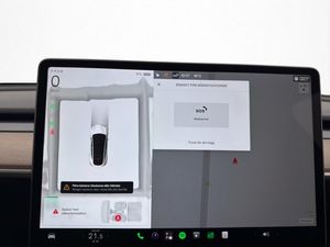 Tesla Model Y bild 15