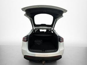 Tesla Model Y bild 10