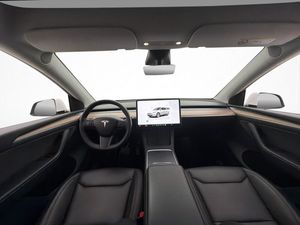 Tesla Model Y bild 26
