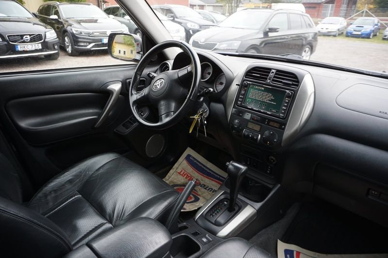 Toyota RAV4 bild 5