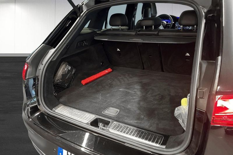 Mercedes EQE43 SUV bild 12