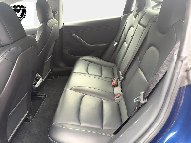 Tesla Model 3 bild 12