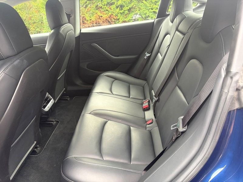 Tesla Model 3 bild 16