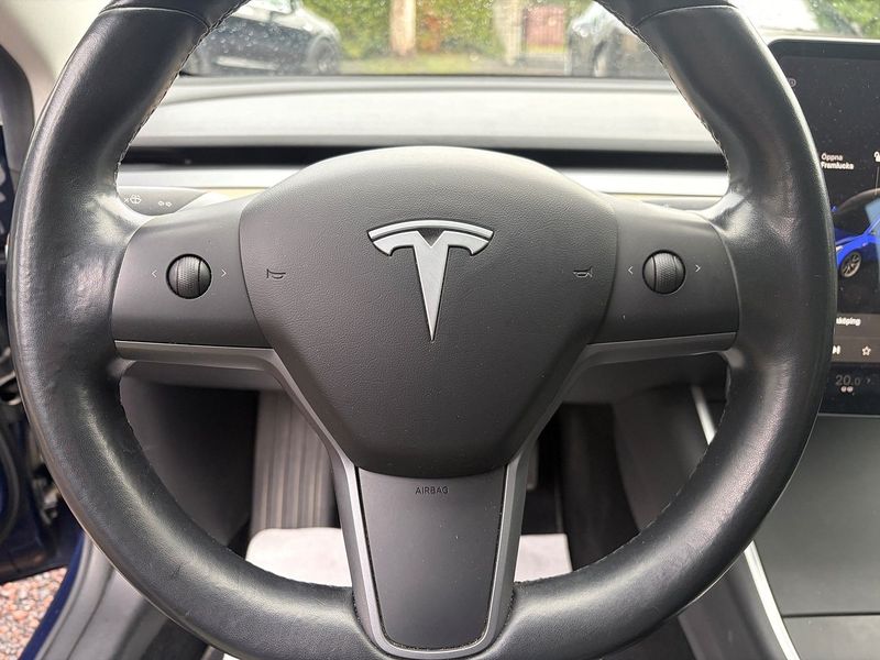 Tesla Model 3 bild 20
