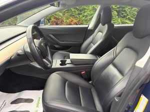 Tesla Model 3 bild 15