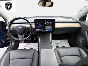 Tesla Model 3 bild 10