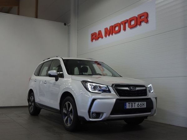 Subaru Forester 2,0i 150hk XS CVT AWD Dragkrok Kamera - 2019