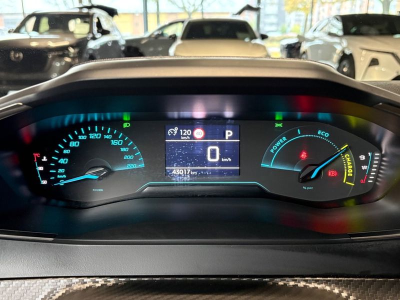Peugeot 208 bild 13
