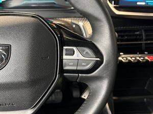 Peugeot 208 bild 16