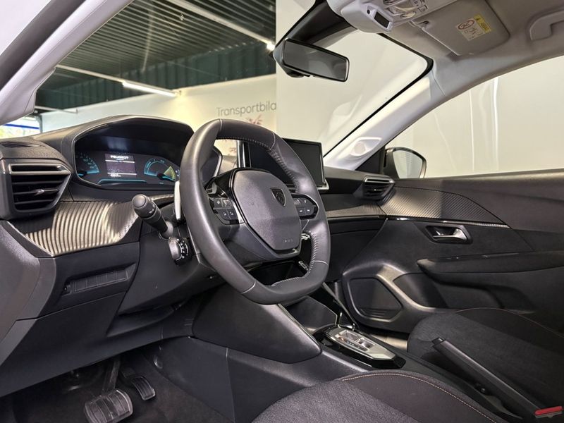 Peugeot 208 bild 8