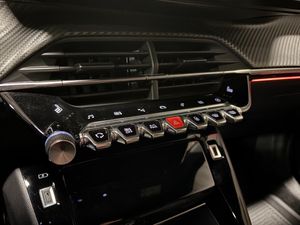 Peugeot e-2008 bild 13