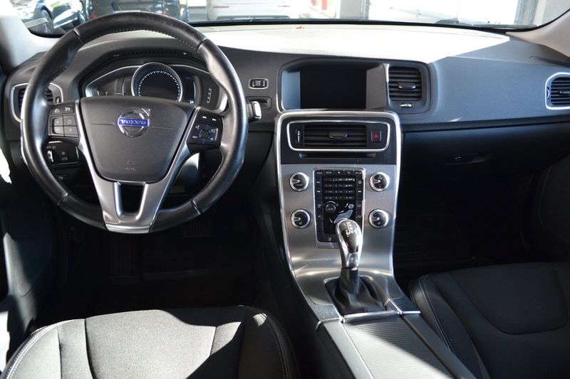 Volvo V60 bild 8