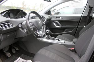 Peugeot 308 SW bild 8