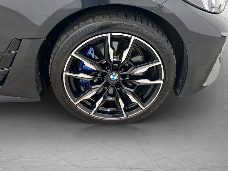 BMW i4 bild 37