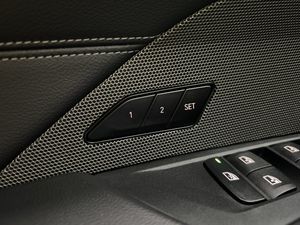 BMW i4 bild 16