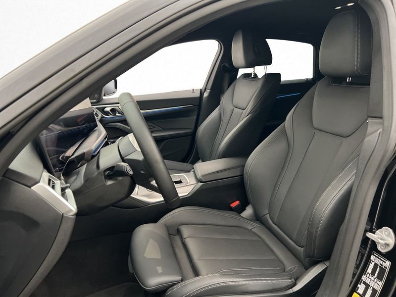 BMW i4 bild 12