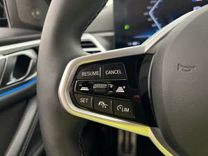 BMW i4 bild 18