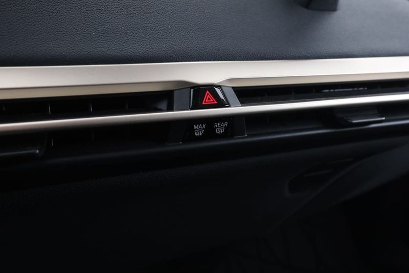BMW iX bild 27