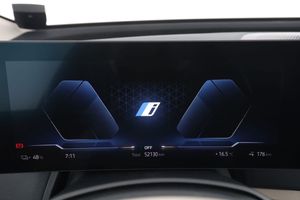 BMW iX bild 20