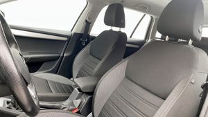 Skoda Octavia bild 8