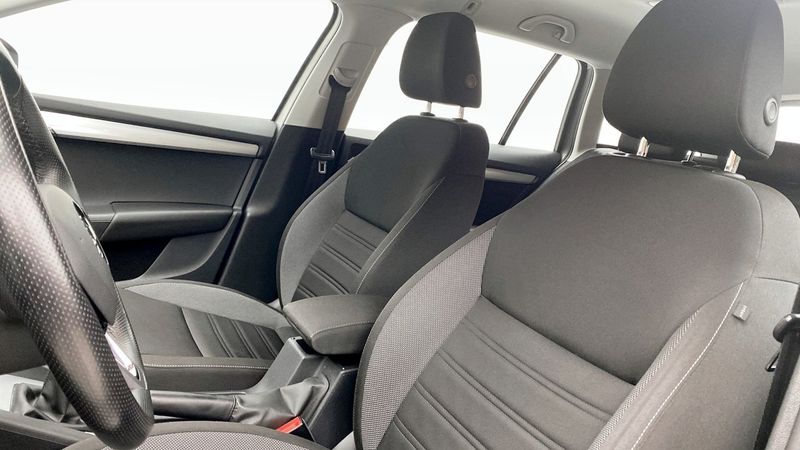 Skoda Octavia bild 8