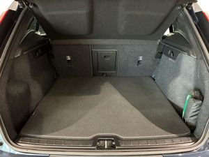 Volvo EX40 bild 8