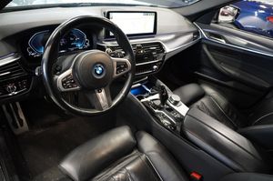 BMW 530 bild 8
