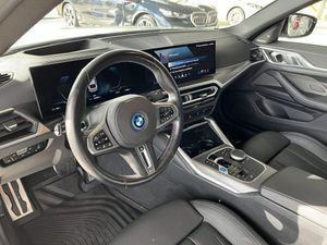 BMW i4 bild 6