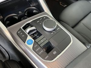 BMW i4 bild 8