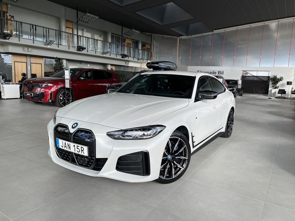 BMW i4