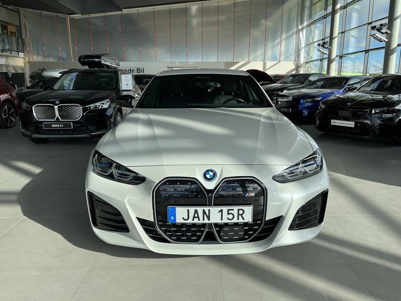 BMW i4 bild 2