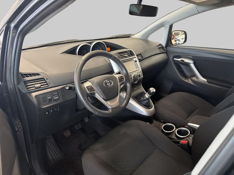 Toyota Verso bild 11