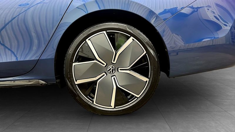 Volkswagen Passat bild 6