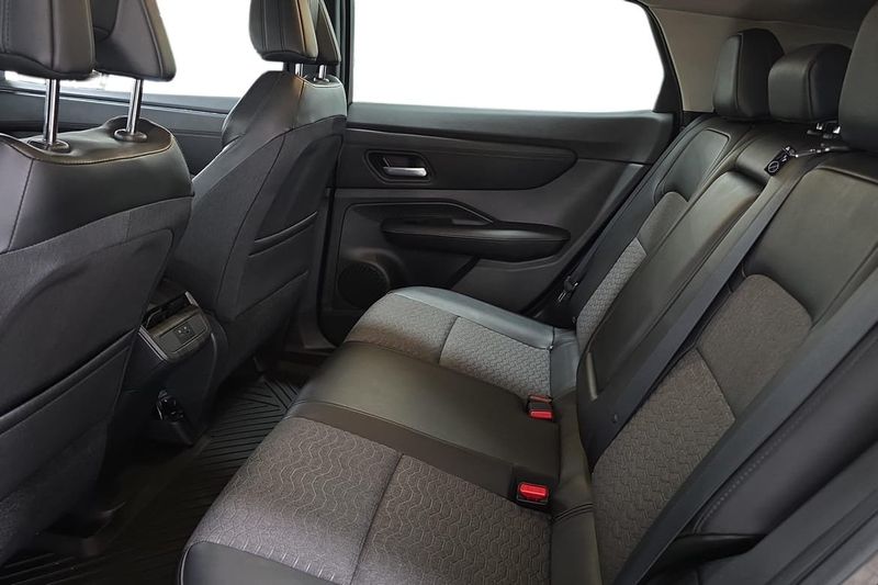 Nissan Ariya bild 13