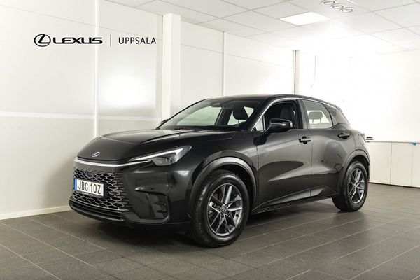 Lexus LBX 1.5 E-CVT Adaptiv Farthållare Backkamera Rattvärme - 2025