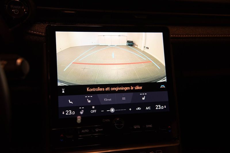 Lexus LBX bild 15