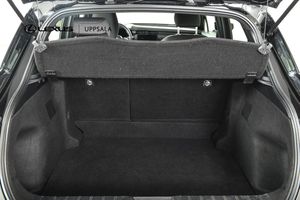 Lexus LBX bild 9