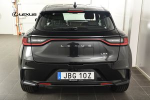 Lexus LBX bild 4