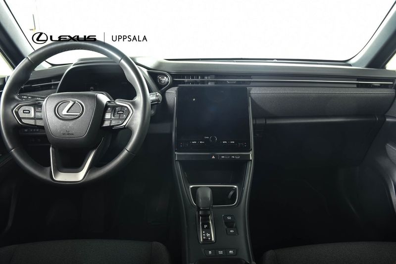 Lexus LBX bild 8