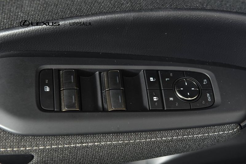 Lexus LBX bild 10