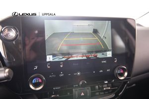 Lexus NX bild 16